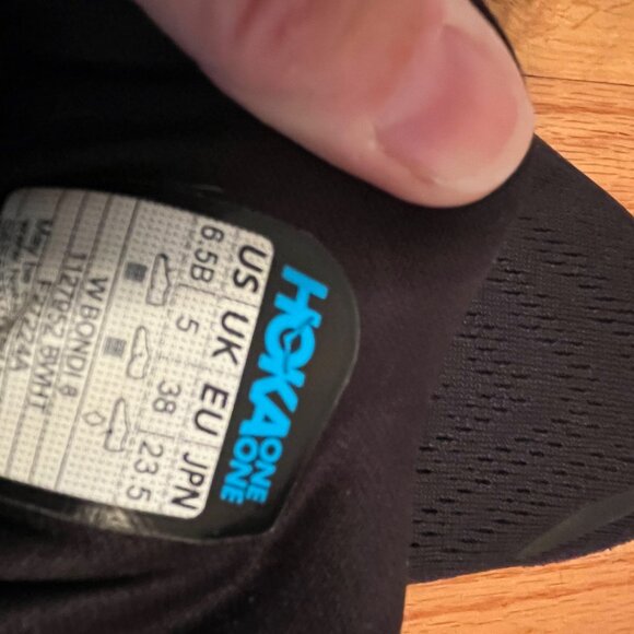 Hoka Bondi 8 Black and White - Picture 5 of 7